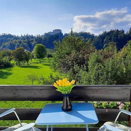 Deerwood Villa-Modern Cozy Apartment With Castle View بليد المظهر الخارجي الصورة