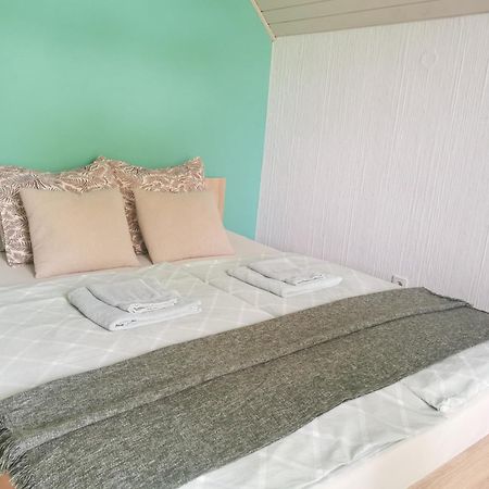 Deerwood Villa-Modern Cozy Apartment With Castle View بليد المظهر الخارجي الصورة