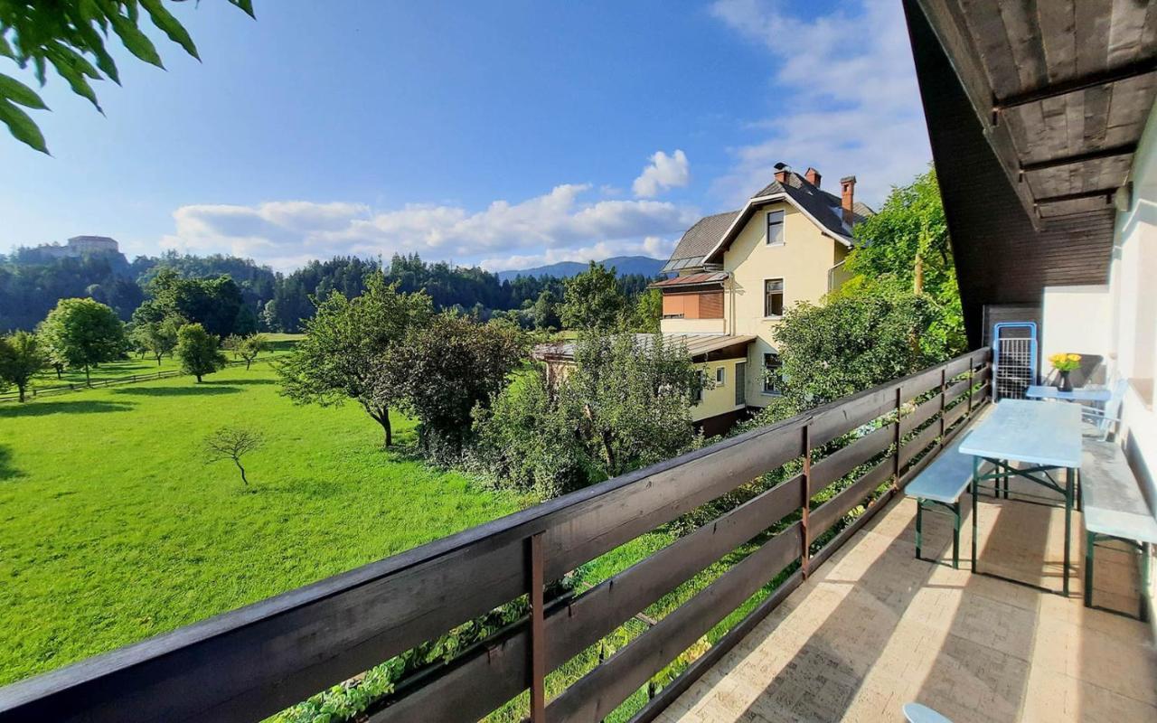 Deerwood Villa-Modern Cozy Apartment With Castle View بليد المظهر الخارجي الصورة